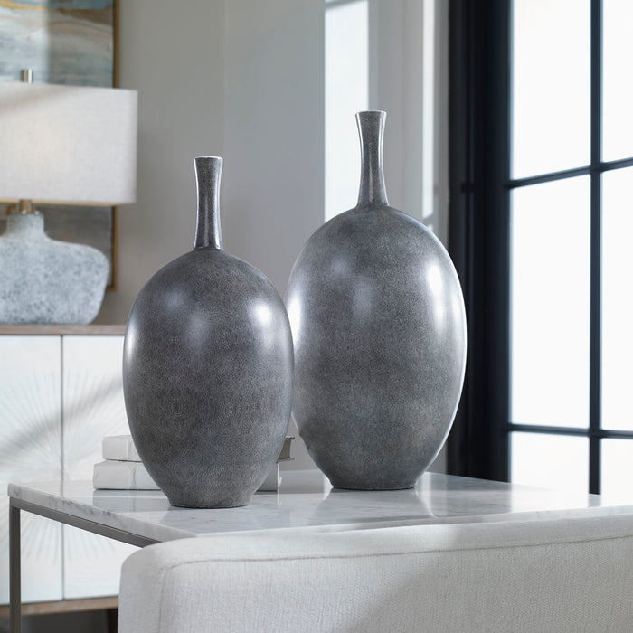 Riordan - Modern Vases (Set of 2) - Black