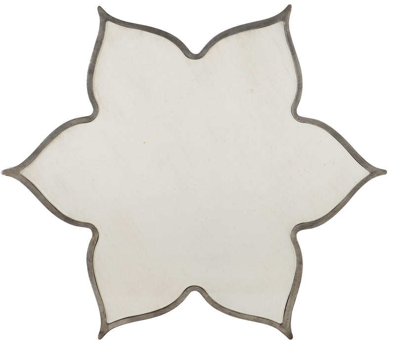 Sanctuary 2 - C Est La Vie Table