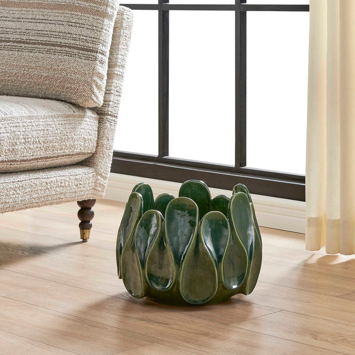 Petal Pinch - Indoor-Outdoor Bowl - Green