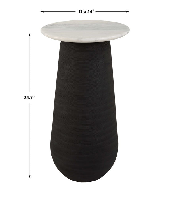 TOTAL ECLIPSE ACCENT TABLE