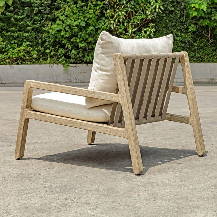 Strapped Outdoor Lounge Chair - 2 Cartons