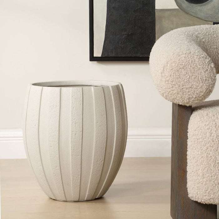 Ridgehaven Outdoor Planter