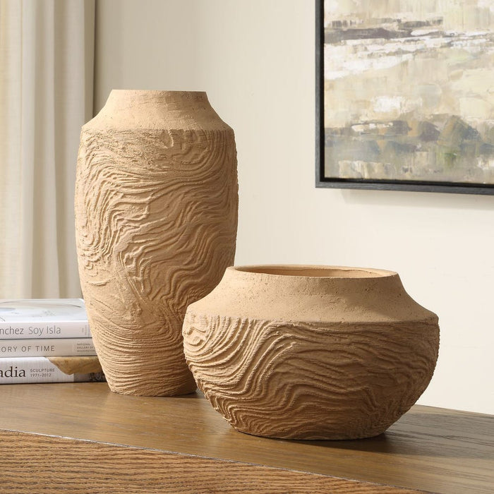 Sandstone Flow Vase, Small